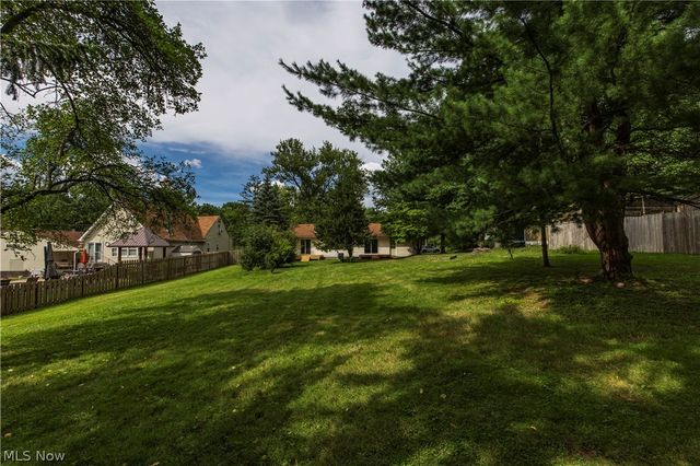 2024 Marhofer Avenue, Stow, OH 44224