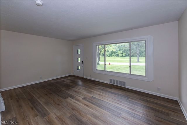 2024 Marhofer Avenue, Stow, OH 44224