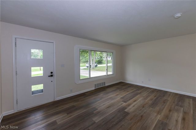 2024 Marhofer Avenue, Stow, OH 44224