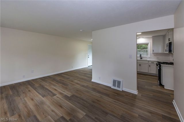 2024 Marhofer Avenue, Stow, OH 44224