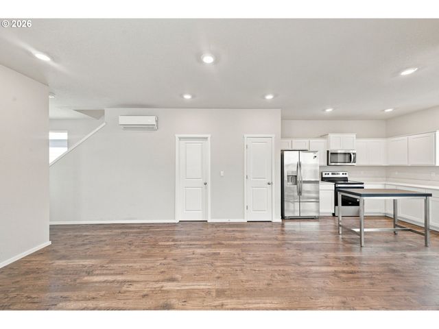 6106 Ne 64TH Way, Vancouver, WA 98661