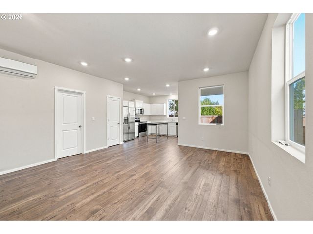 6106 Ne 64TH Way, Vancouver, WA 98661