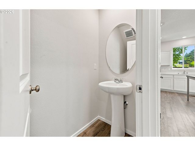 6106 Ne 64TH Way, Vancouver, WA 98661