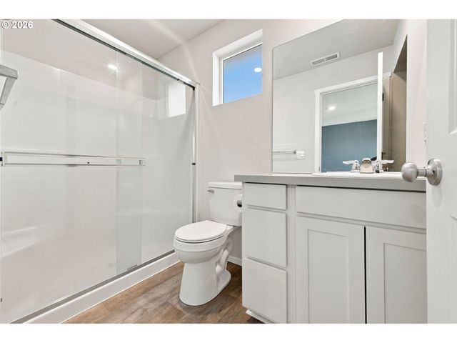6106 Ne 64TH Way, Vancouver, WA 98661