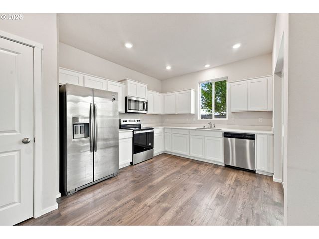 6106 Ne 64TH Way, Vancouver, WA 98661