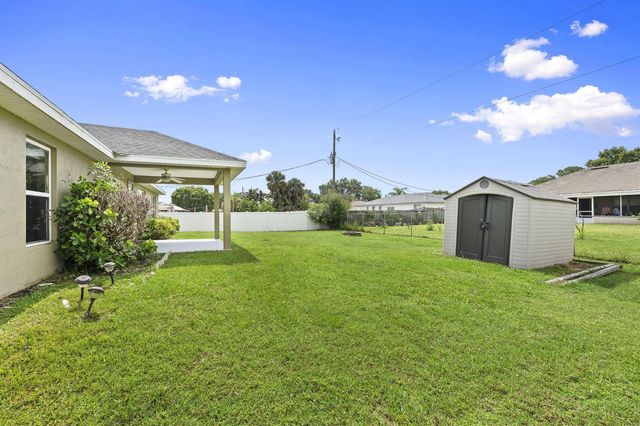 449 SW Exmore Avenue, Port St. Lucie, FL 34983