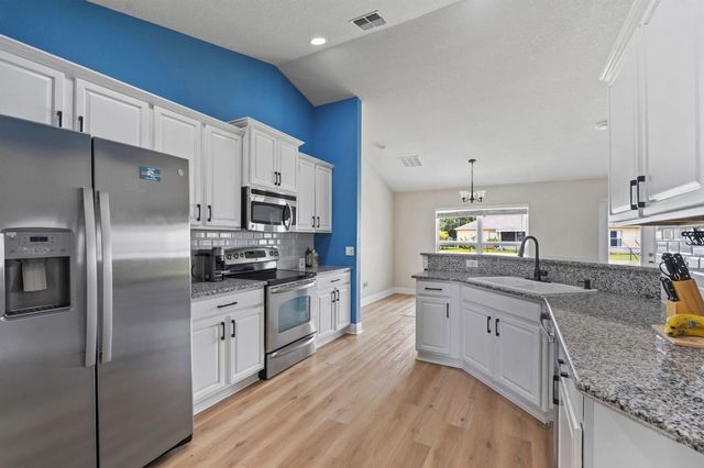 449 SW Exmore Avenue, Port St. Lucie, FL 34983