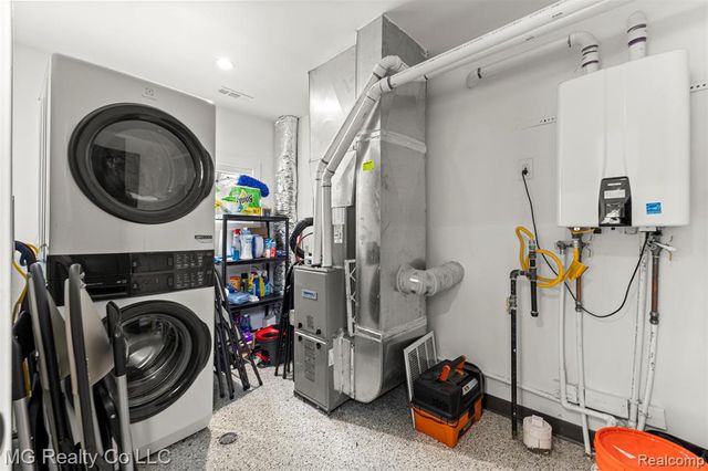 25511 Dartmouth Street, Dearborn Heights, MI 48125