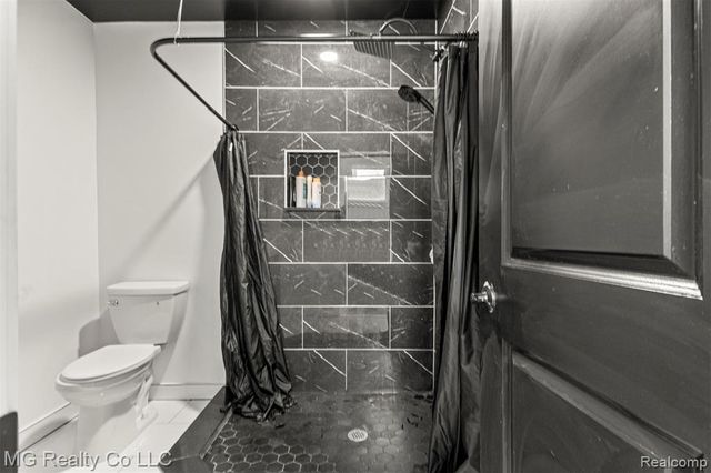 25511 Dartmouth Street, Dearborn Heights, MI 48125