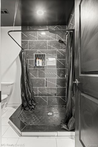 25511 Dartmouth Street, Dearborn Heights, MI 48125