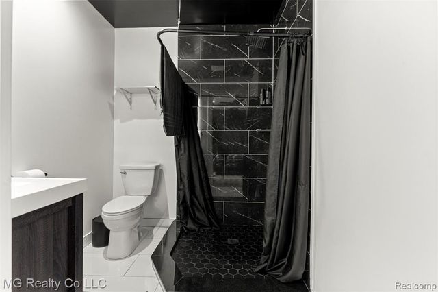 25511 Dartmouth Street, Dearborn Heights, MI 48125