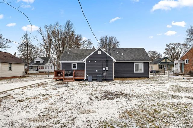 25511 Dartmouth Street, Dearborn Heights, MI 48125