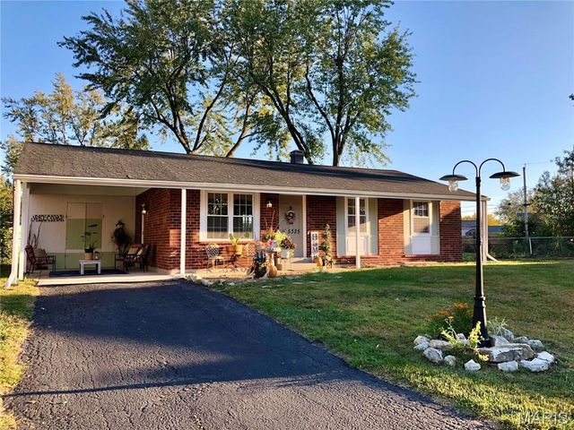 5325 Brooktop Court, Mehlville, MO 63128