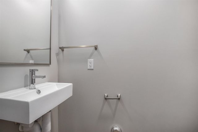 612 Southworth Terrace, Kalamazoo, MI 49048