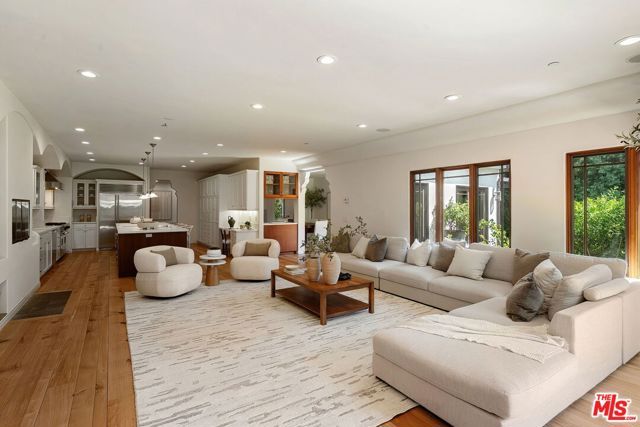 728 25th Street, Santa Monica, CA 90402