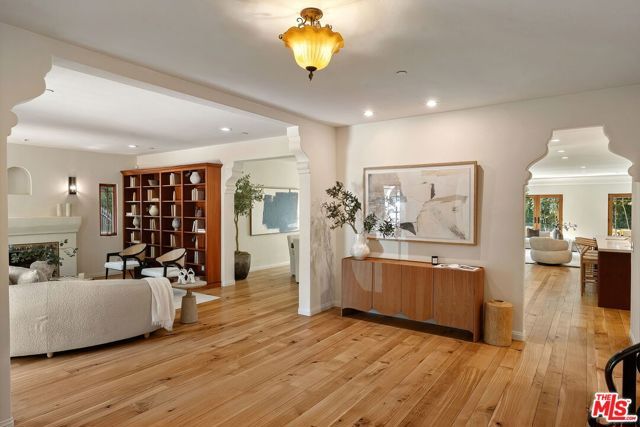 728 25th Street, Santa Monica, CA 90402