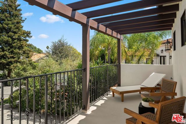 728 25th Street, Santa Monica, CA 90402