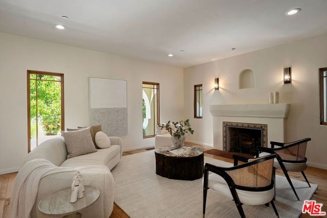 728 25th Street, Santa Monica, CA 90402