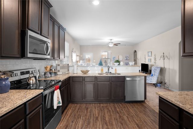 1630 Park Trails Boulevard, Princeton, TX 75407