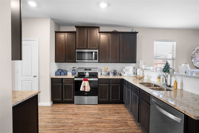 1630 Park Trails Boulevard, Princeton, TX 75407