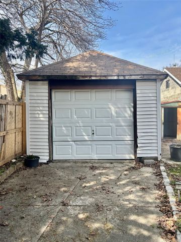 194-19 115th Avenue, Saint Albans, NY 11412