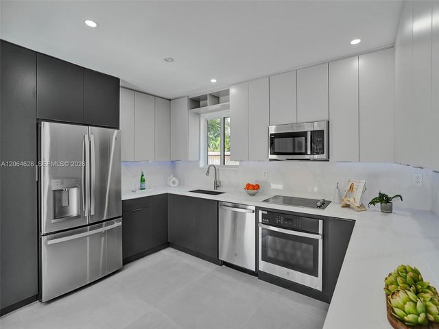 2380 NE 184th Ter, North Miami Beach, FL 33160