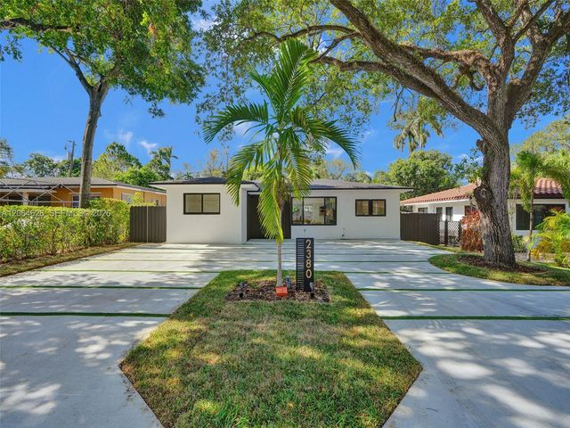 2380 NE 184th Ter, North Miami Beach, FL 33160