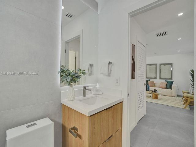2380 NE 184th Ter, North Miami Beach, FL 33160
