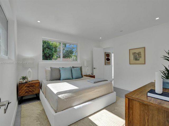 2380 NE 184th Ter, North Miami Beach, FL 33160