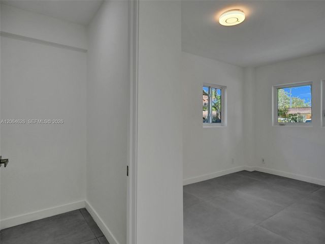 2380 NE 184th Ter, North Miami Beach, FL 33160