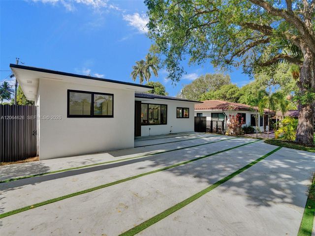 2380 NE 184th Ter, North Miami Beach, FL 33160