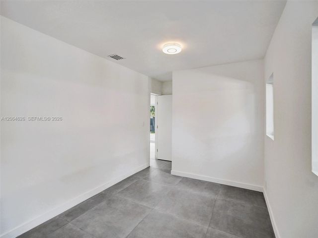 2380 NE 184th Ter, North Miami Beach, FL 33160
