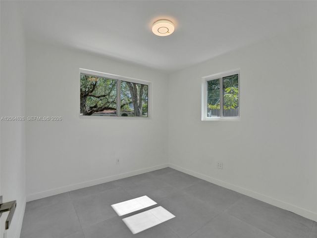 2380 NE 184th Ter, North Miami Beach, FL 33160