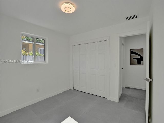 2380 NE 184th Ter, North Miami Beach, FL 33160