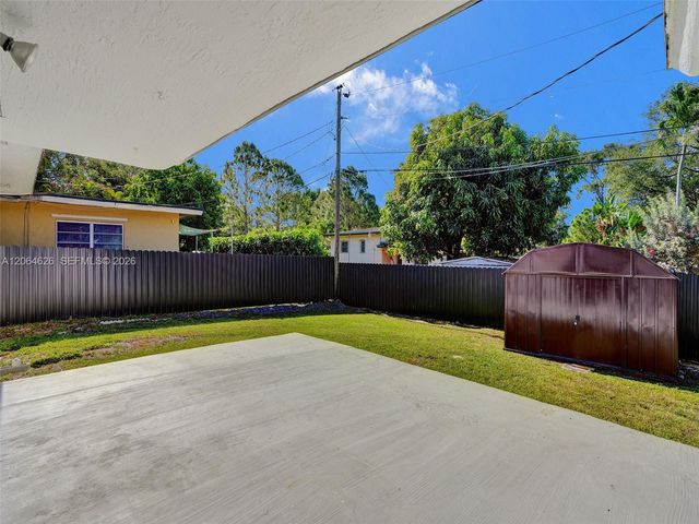 2380 NE 184th Ter, North Miami Beach, FL 33160