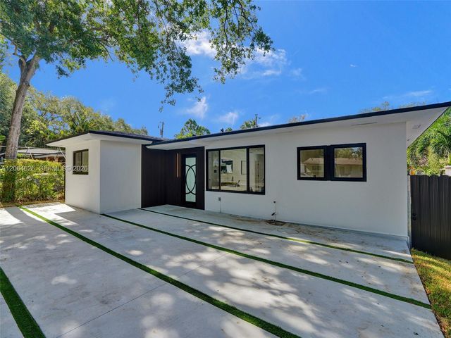2380 NE 184th Ter, North Miami Beach, FL 33160