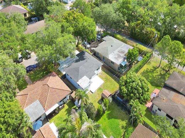 2380 NE 184th Ter, North Miami Beach, FL 33160