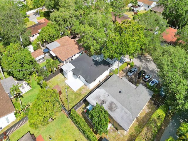 2380 NE 184th Ter, North Miami Beach, FL 33160