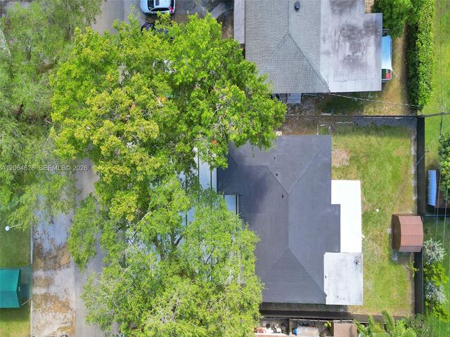 2380 NE 184th Ter, North Miami Beach, FL 33160