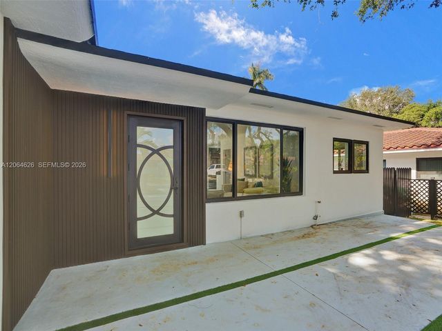 2380 NE 184th Ter, North Miami Beach, FL 33160