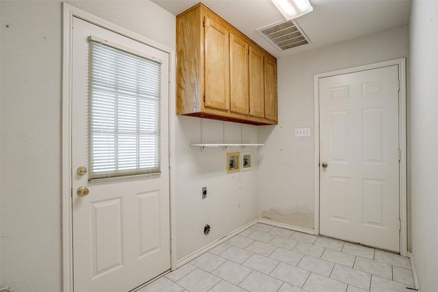 6517 Peden Road, Fort Worth, TX 76179