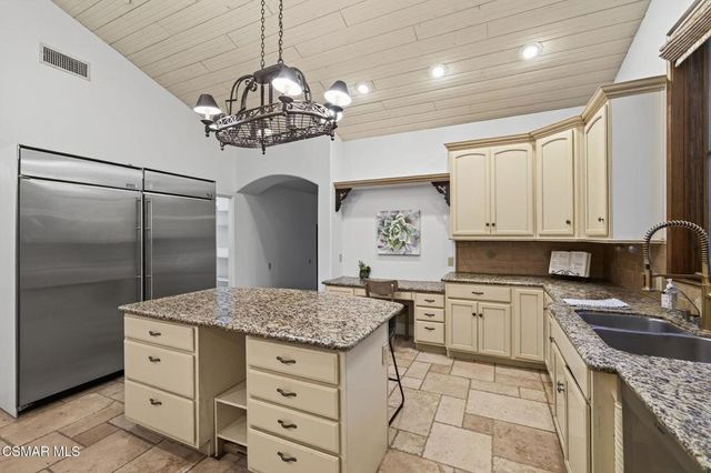 1560 Goodenough Road, Fillmore, CA 93015