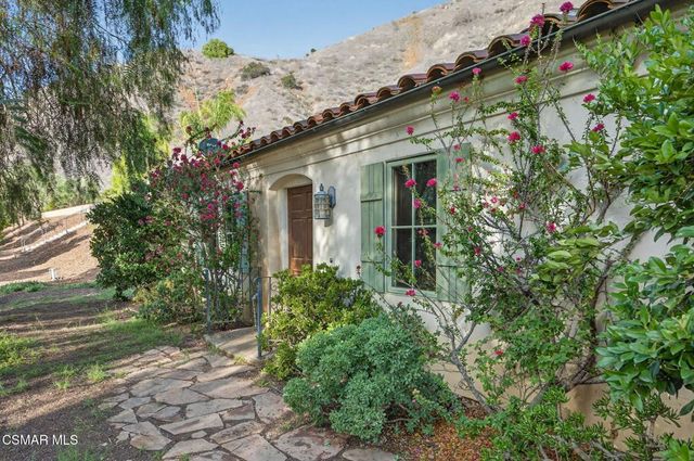 1560 Goodenough Road, Fillmore, CA 93015