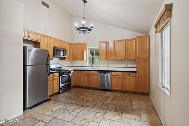 1560 Goodenough Road, Fillmore, CA 93015