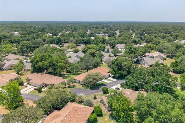 1766 N Ensign Point, Crystal River, FL 34429