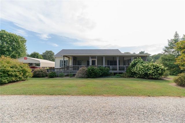 2920 Frying Pan Farm LN, Hayes, VA 23072