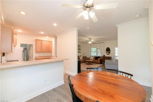2920 Frying Pan Farm LN, Hayes, VA 23072