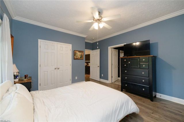 2920 Frying Pan Farm LN, Hayes, VA 23072