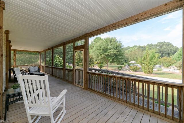 2920 Frying Pan Farm LN, Hayes, VA 23072