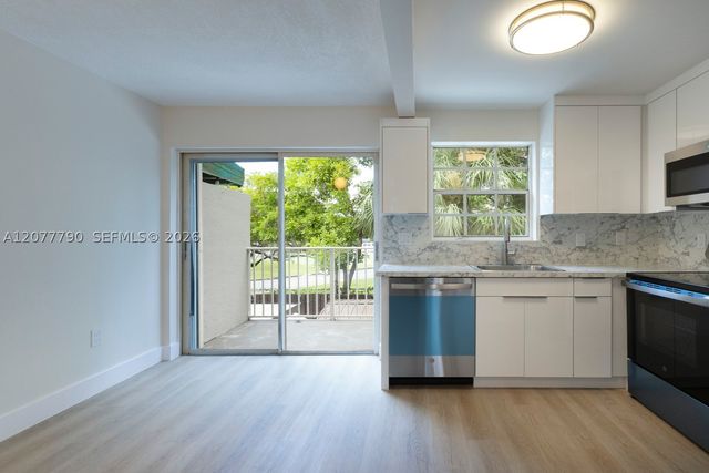 7510 SW 152nd Ave B207, Miami, FL 33193